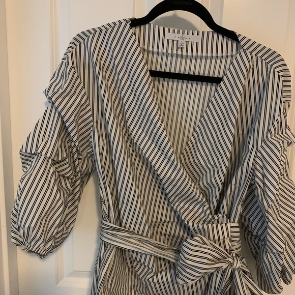 Fever black & white striped wrap blouse with tie L - Picture 2 of 4